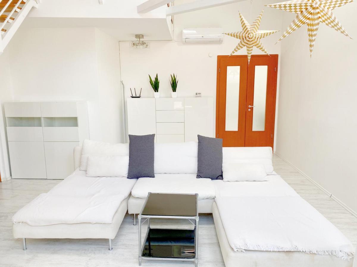 Loft With Rooftop And Free Parking In Garage Budapeşte Dış mekan fotoğraf