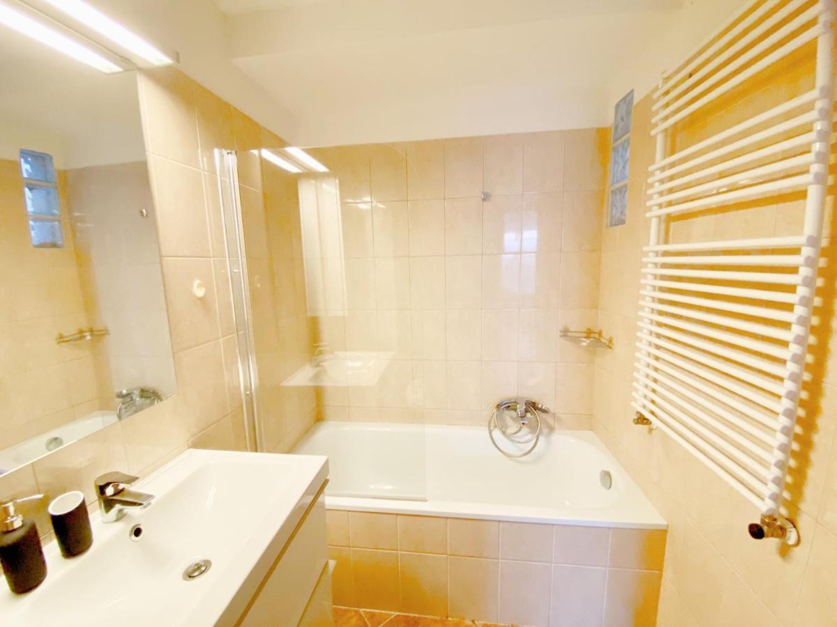 Loft With Rooftop And Free Parking In Garage Budapeşte Dış mekan fotoğraf